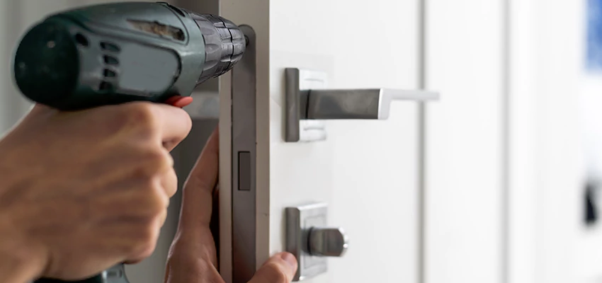 Locksmith For Lock Replacement Near Me in La Habra, CA